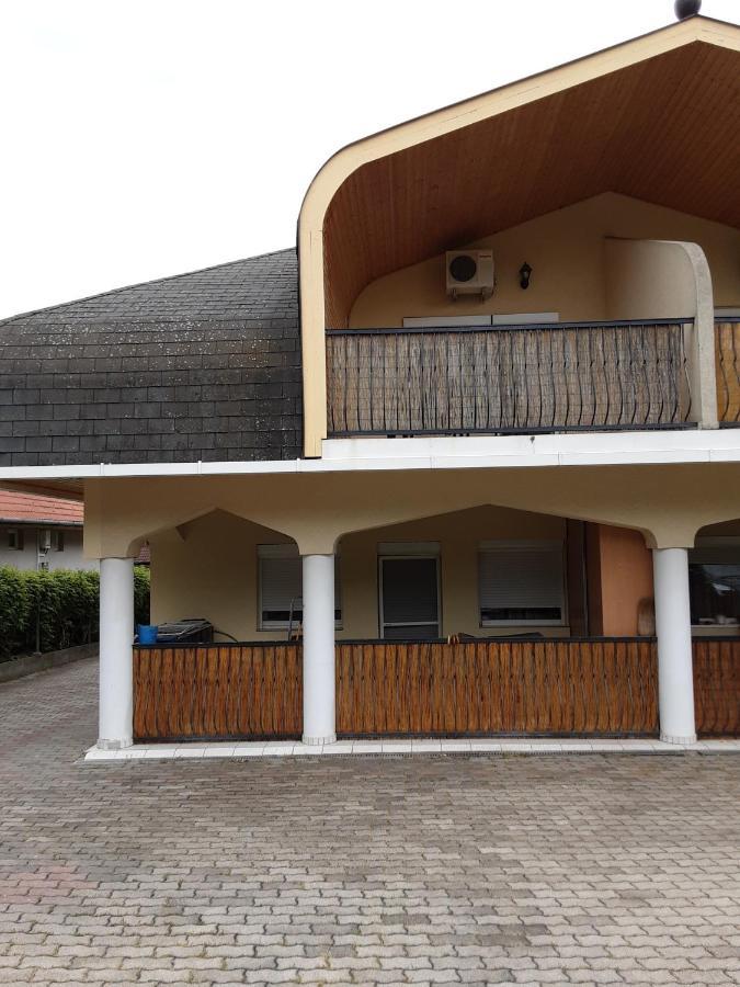 Jozefin Apartman Heviz Ngoại thất bức ảnh
