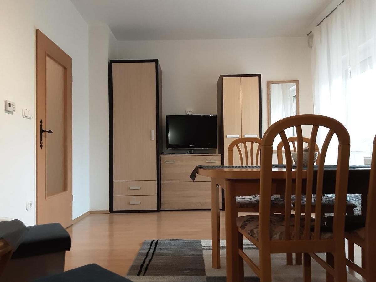 Jozefin Apartman Heviz Ngoại thất bức ảnh